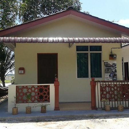 Homestay Kg Paya D ジトラ エクステリア 写真